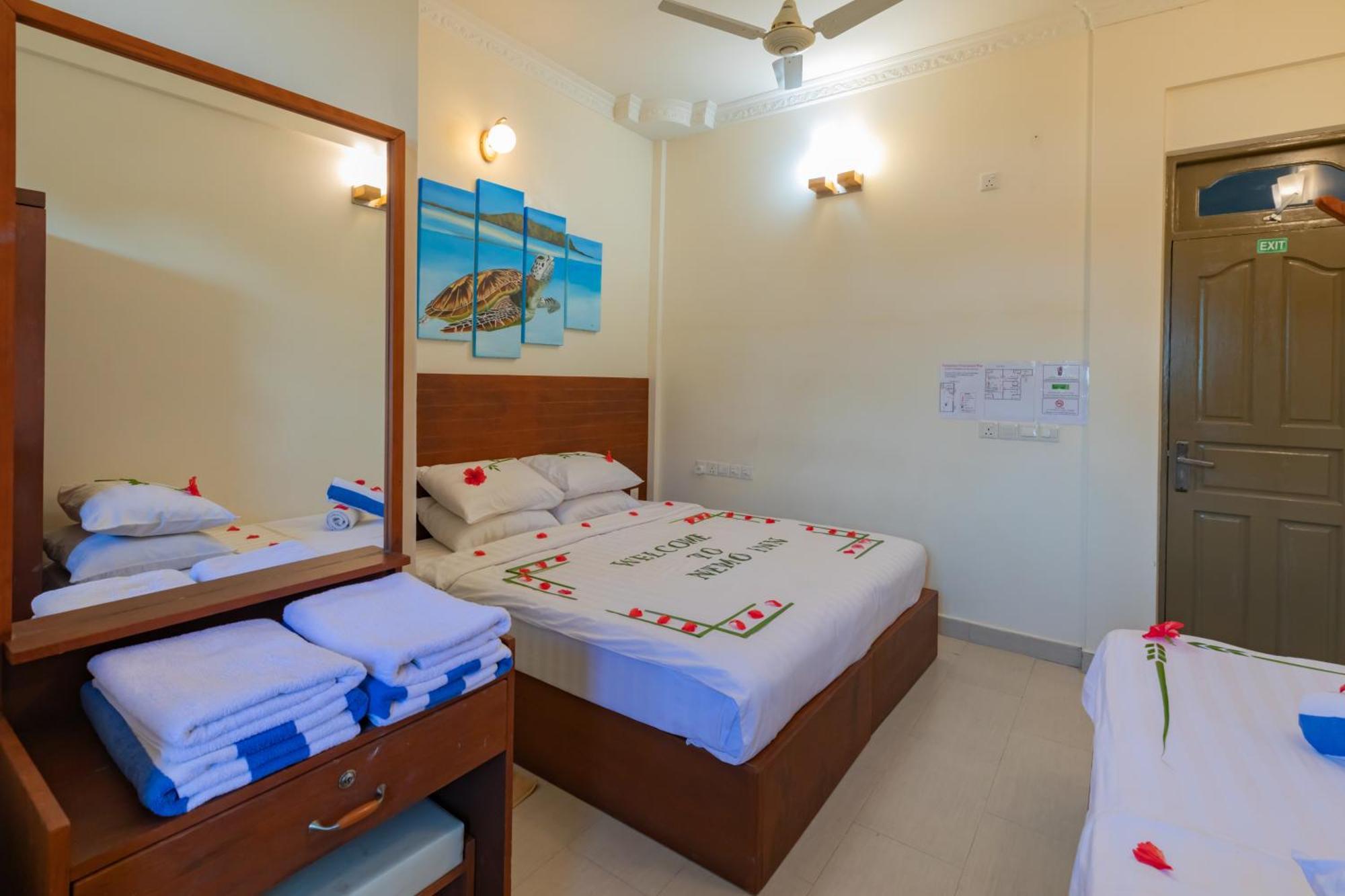 Nemo Inn Omadhoo Екстериор снимка